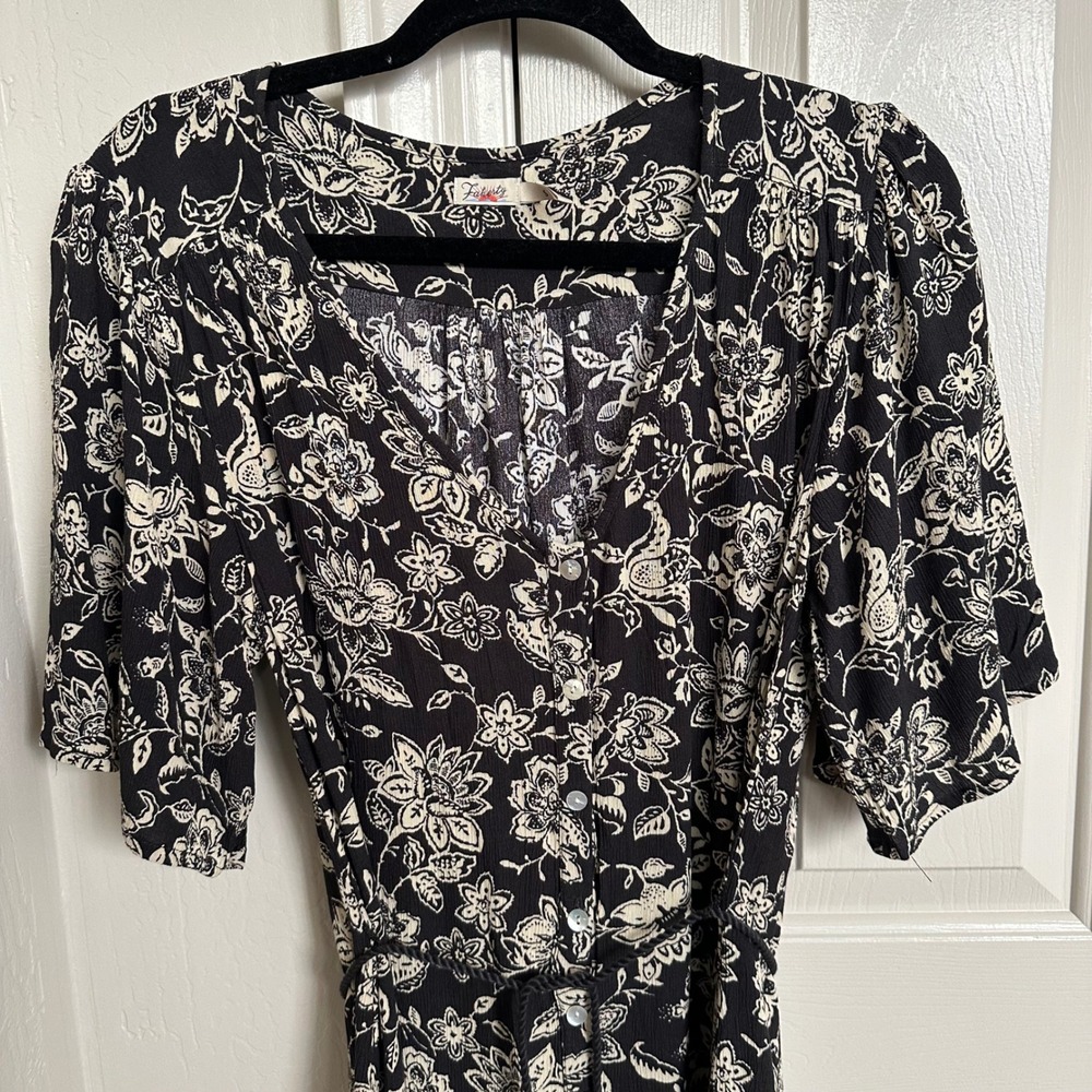 Title: Faherty Orinda Tie Waist Button-Up Crepe Mini Dress - Charcoal Chiyoda  S - Picture 3 of 12